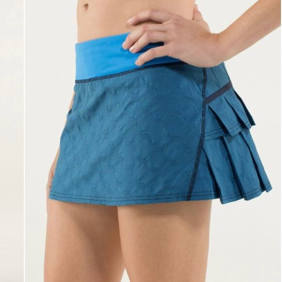 Lululemon Run Pace Setter Skirt cornflower paisley 6 - Picture 5 of 8
